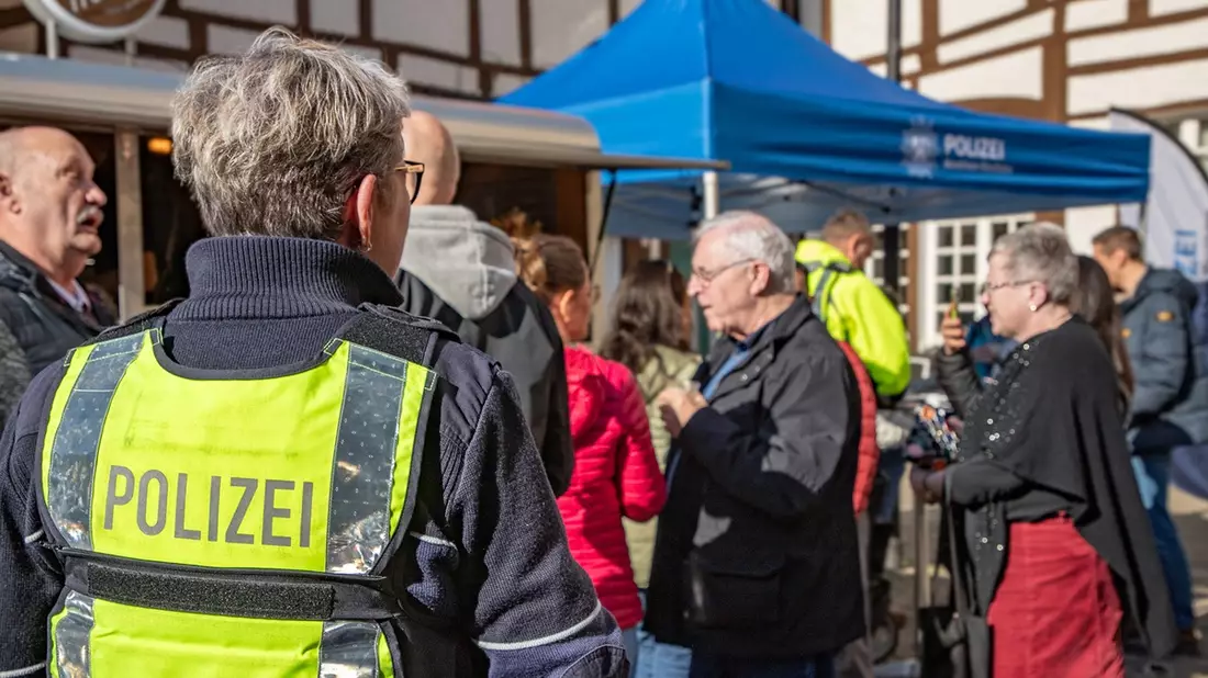 POL-UN: Unna - UNgefiltert - Ein Gespräch mit der Polizei - Bild: presseportal.de