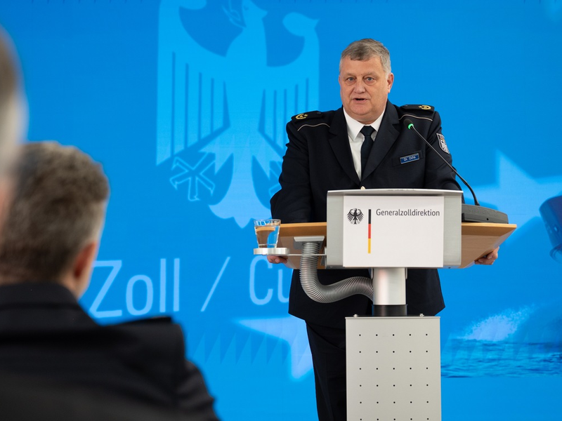 HZA-N: Dr. Jörg Ochs als neuer Direktionspräsident der Generalzolldirektion und Chief Digital Customs Officer eingeführt - Foto: Zoll, presseportal.de