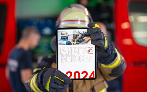 FW-E: 2024 - Wichtige Entwicklungsschritte und herausfordernde Einsätze für die Feuerwehr Essen: Vorstellung des Jahresberichtes 2024 - Foto: presseportal.de