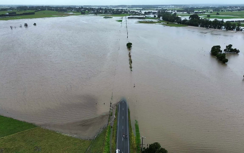 Meteorologen sagten für die nächsten Tage weitere Niederschläge voraus. - Foto: Supplied/NSW SES/dpa