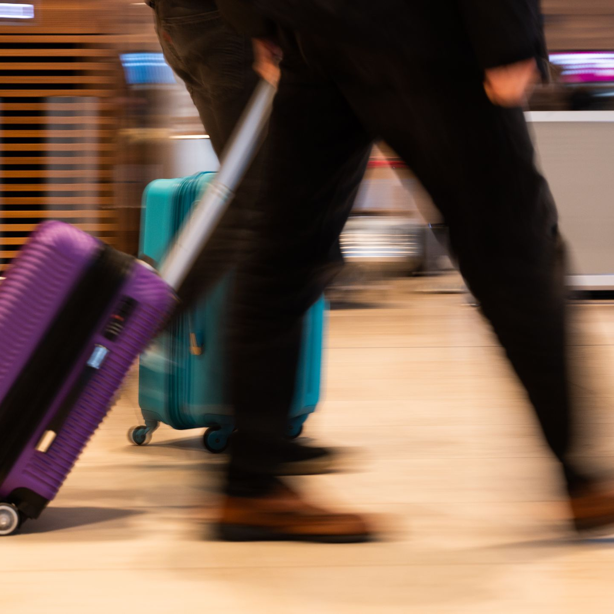 Konkret richtet sich die Beschwerde gegen sieben Fluggesellschaften. (Foto Illustration) - Foto: Christophe Gateau/dpa