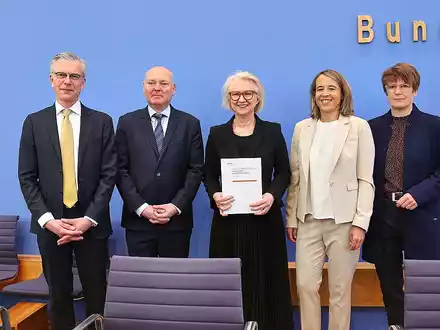 Vorstellung des Frühjahrsgutachten 2025 der Wirtschaftsweisen am 21.05.2025 - Foto: über dts Nachrichtenagentur