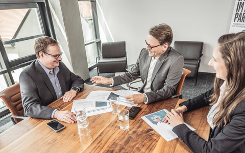 VW versucht China zurückzuerobern – Softwareexperte verrät, warum die Deutschen im Vergleich zu den Chinesen so extrem versagen - Foto: presseportal.de VW versucht China zurückzuerobern – Softwareexperte verrät, warum die Deutschen im Vergleich zu den Chinesen so extrem versagen - Foto: presseportal.de