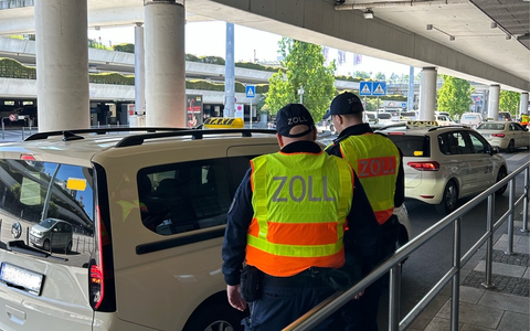 GZD: Zoll prüft Taxi- und Mietwagengewerbe/ Bundesweite Maßnahmen der Finanzkontrolle Schwarzarbeit - Foto: presseportal.de