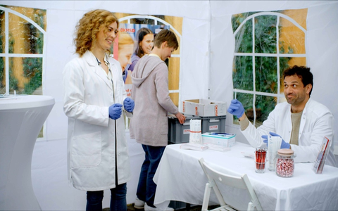 Nina Schmieder Kai Schumann Die Landarztpraxis - Foto: Joyn/SAT.1, presseportal.de