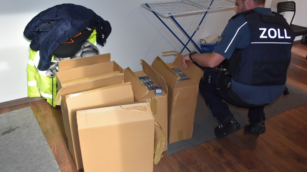 HZA-KR: Schlag gegen organisierte Kriminalität auf dem Bau! Zoll in Kre-feld geht gegen Schwarzarbeiterring vor - Foto: presseportal.de