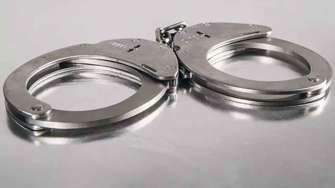 BPOL NRW: Gesucht wegen Bedrohung, besonders schweren Falls des Diebstahls und Betruges - Bundespolizei nimmt 3 Männer fest sowie führt Vermögensabschöpfung durch - Bild: presseportal.de