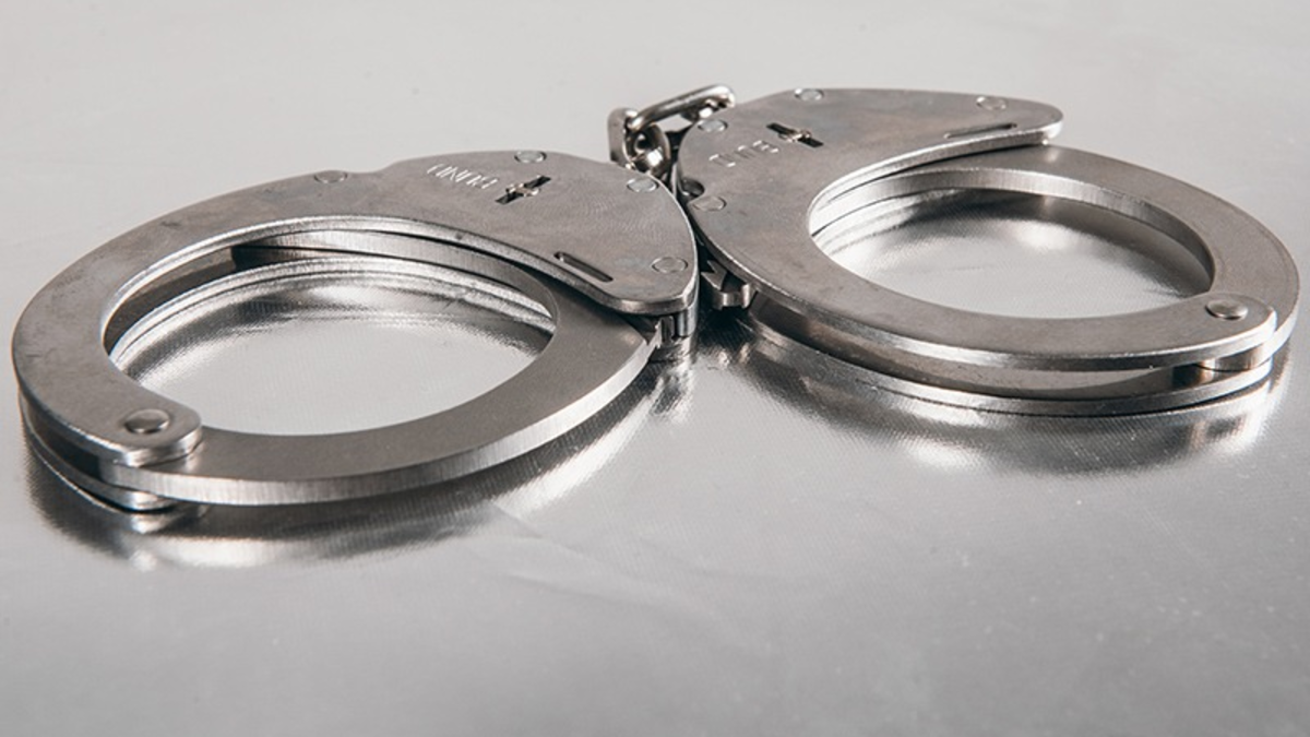 BPOL NRW: Gesucht wegen Bedrohung, besonders schweren Falls des Diebstahls und Betruges - Bundespolizei nimmt 3 Männer fest sowie führt Vermögensabschöpfung durch - Foto: presseportal.de