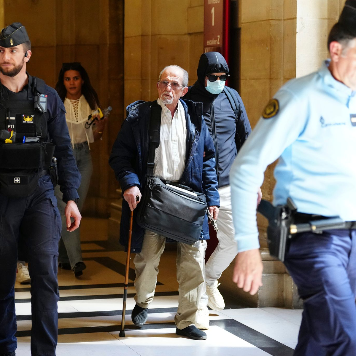 Die Hauptangeklagten im Prozess um den Raubüberfall auf Kim Kardashian sollen nach Forderung der Anklage zehn Jahre Haft erhalten. (Archivbild) - Foto: Aurelien Morissard/AP/dpa