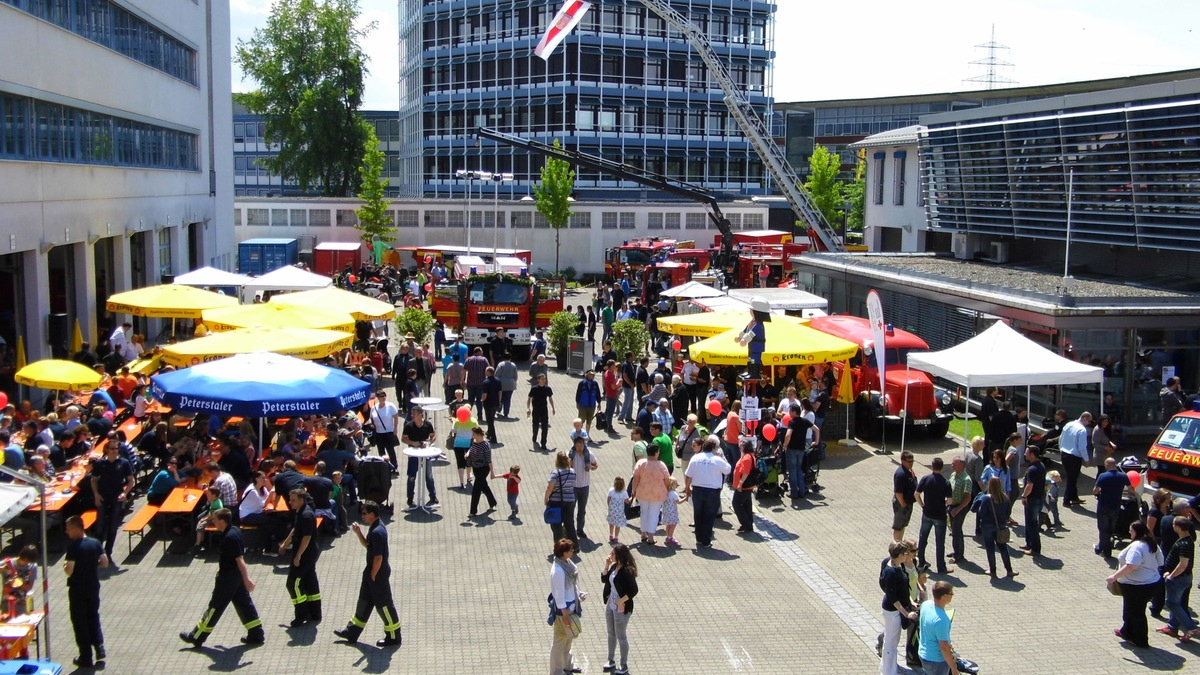 FW-OG: Genau 11 Jahre später - Tag der offenen Tore in Offenburg - Foto: presseportal.de