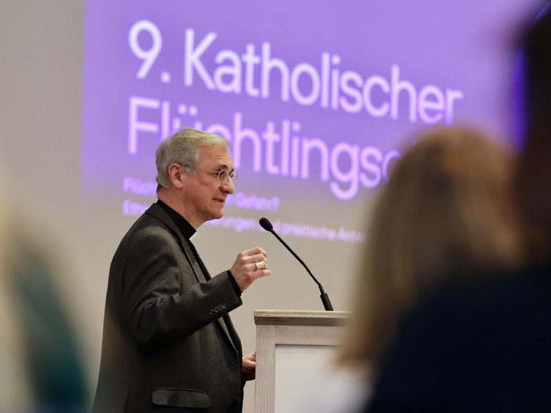 Neunter Katholischer Flüchtlingsgipfel diskutiert Gefahren für den Flüchtlingsschutz - Foto: presseportal.de