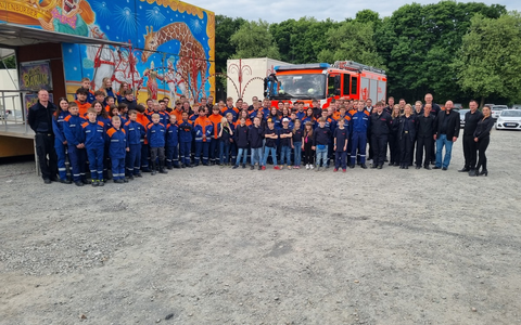 FW-RS: Die Freiwillige Feuerwehr Remscheid zu Gast im Cirkus Barum - Foto: presseportal.de