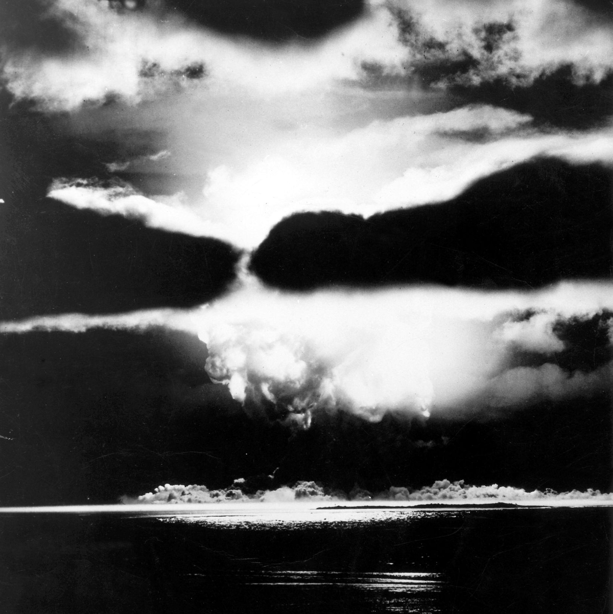 Die Atomtests der USA hatten der Studie zufolge weltweite Folgen - bis heute. (Archivbild) - Foto: picture alliance / dpa