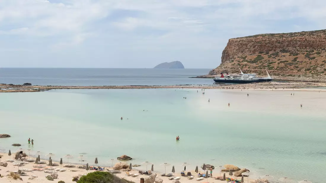 Immer wieder mal Erdbeben: Urlaubsinsel Kreta. (Archivbild) - Bild: Socrates Baltagiannis/dpa