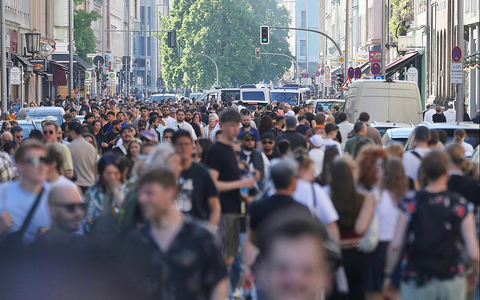 Menschenmassen (Archiv) - Foto: über dts Nachrichtenagentur