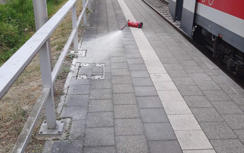 BPOL-KL: Jugendliche brechen in Zug ein und entwenden Brandschutzmittel - Foto: presseportal.de