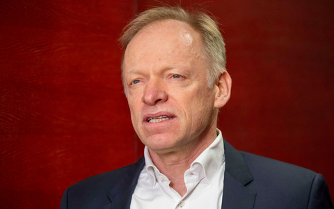 Nach EinschÀtzung des Ifo-Instituts fasst die deutsche Wirtschaft langsam wieder Tritt. - Foto: Peter Kneffel/dpa Nach EinschÀtzung des Ifo-Instituts fasst die deutsche Wirtschaft langsam wieder Tritt. - Foto: Peter Kneffel/dpa