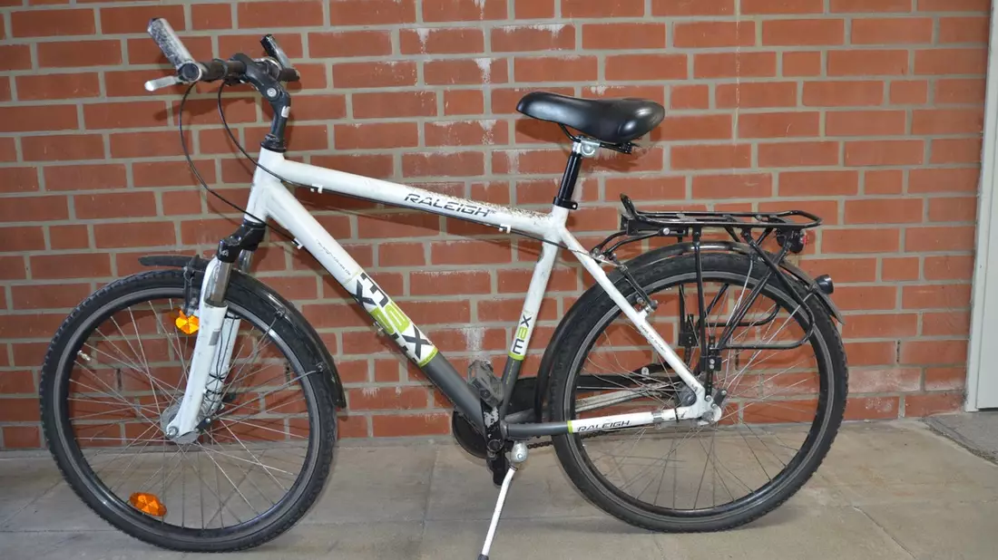 POL-HK: Soltau: Fahrradeigentümer gesucht (Foto); Walsrode: Unfall; Hodenhagen: Diebstahl; Munster: Zigarettendiebstahl; Soltau: E-Scooter kontrolliert - Bild: presseportal.de