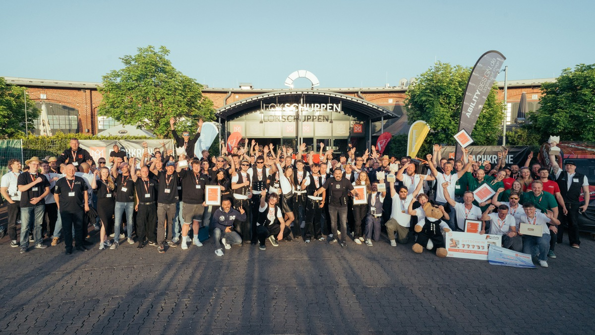 DACHKRONE: Gewinner des Deutschen Dachpreises 2025 bei feierlicher Preisverleihung im Lokschuppen Bielefeld gekürt - Foto: presseportal.de