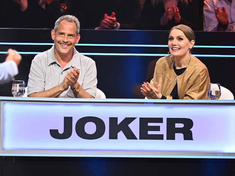 Moritz Bleibtreu Martina Hill Das große Allgemeinwissens Quiz - Foto: Joyn/Willi Weber, presseportal.de