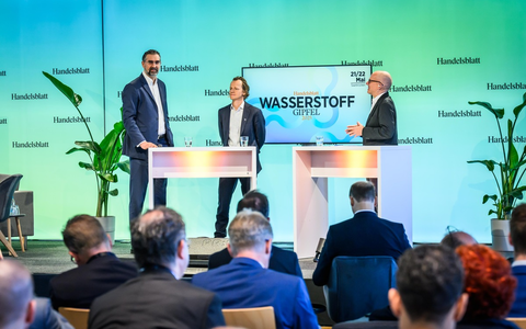 Mehr Realismus beim Wasserstoff-Hochlauf - Westfalen-Vorstandsvorsitzender Dr. Thomas Perkmann beim Handelsblatt Wasserstoff-Gipfel in Saarbrücken - Foto: presseportal.de Mehr Realismus beim Wasserstoff-Hochlauf - Westfalen-Vorstandsvorsitzender Dr. Thomas Perkmann beim Handelsblatt Wasserstoff-Gipfel in Saarbrücken - Foto: presseportal.de