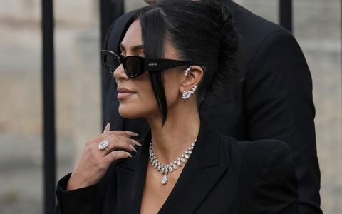 Im Prozess um den Raubüberfall auf Kim Kardashian in Paris drohen den Angeklagten hohe Haftstrafen. (Archivbild) - Foto: Aurelien Morissard/AP/dpa Im Prozess um den Raubüberfall auf Kim Kardashian in Paris drohen den Angeklagten hohe Haftstrafen. (Archivbild) - Foto: Aurelien Morissard/AP/dpa