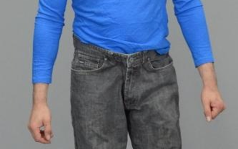 POL-HL: HL_RZ / Öffentlichkeitsfahndung: Tatverdächtiger wegen des Verdachts des Wohnungseinbruchsdiebstahls gesucht - Foto: presseportal.de