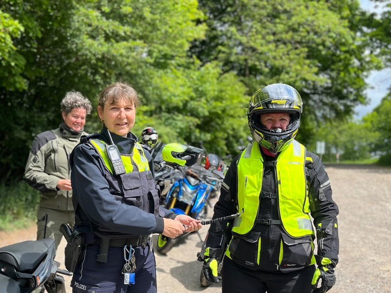 POL-EU: Sondereinsatz zur ROADPOL-Operation Two-Wheelers - Polizei Euskirchen setzt auf Kontrolle und Prävention bei motorisierten Zweirädern - Foto: presseportal.de