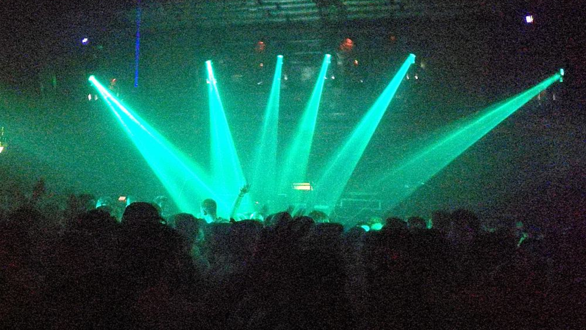 Tanzende in einem Techno-Club (Archiv) - Foto: über dts Nachrichtenagentur