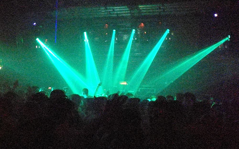 Tanzende in einem Techno-Club (Archiv) - Foto: über dts Nachrichtenagentur