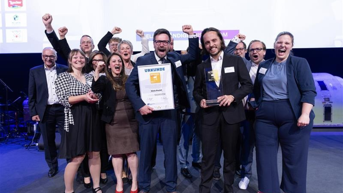 Auszeichnung für exzellente Leistungen: EDEKA führt zwei 