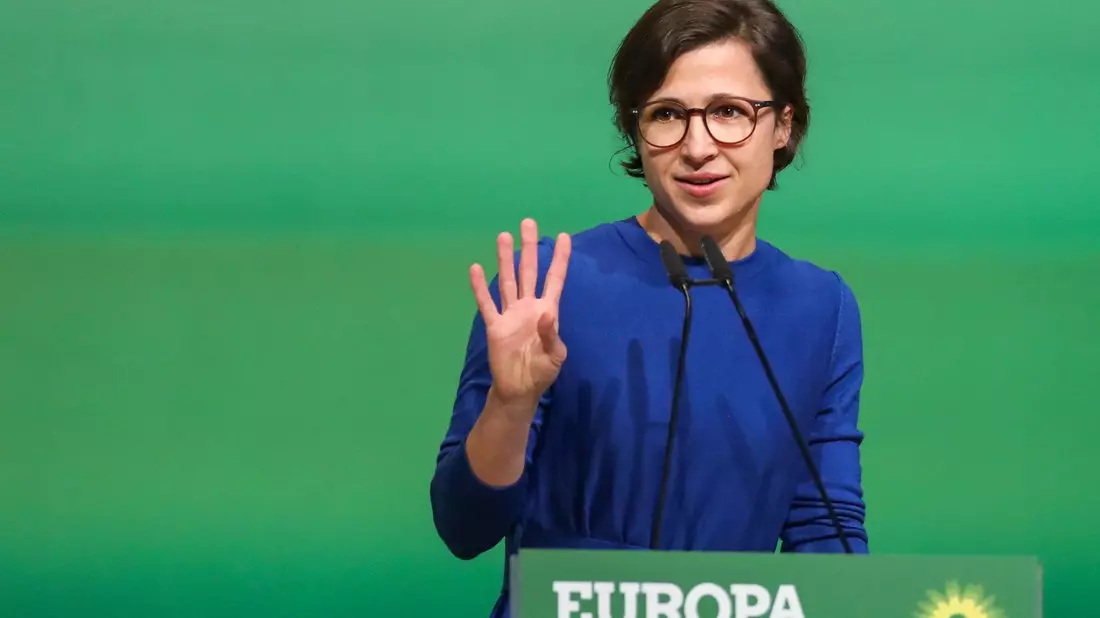 Die Grünen-Politikerin Neumann sieht den Spionageangriff im Zusammenhang mit ihrem Einsatz für Demokratie und Menschenrechte im Iran. (Archivbild) - Bild: Jan Woitas/dpa-Zentralbild/dpa