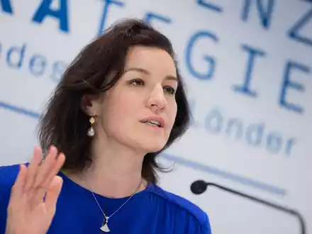 Forschungsministerin Dorothee Bär nennt die neuen Vorgaben für Harvard «fatal». (Archivbild) - Foto: Rolf Vennenbernd/dpa