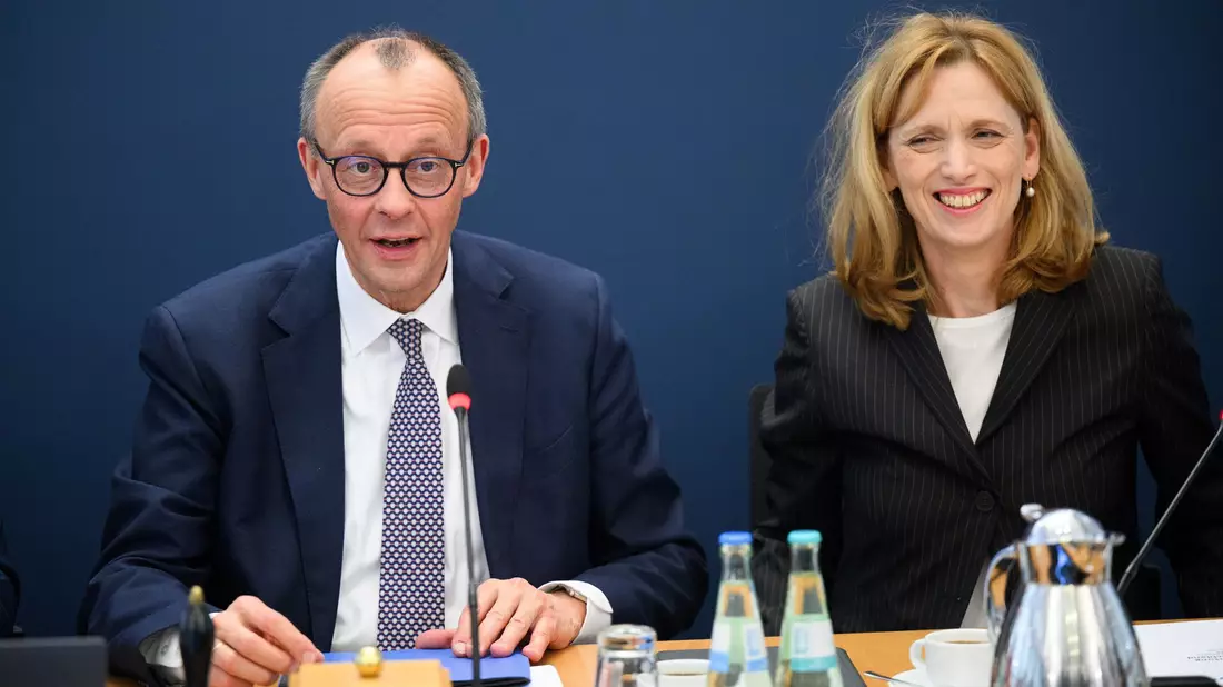 Frauenministerin Karin Prien formuliert Parität als Ziel. (Archivbild) - Bild: Bernd von Jutrczenka/dpa
