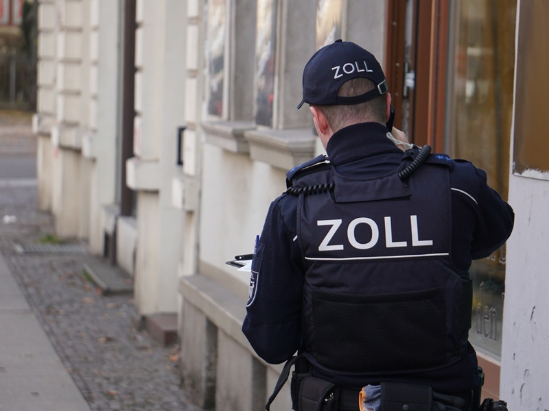 HZA-DD: Gegen Schwarzarbeit und illegale Beschäftigung/ Finanzkontrolle Schwarzarbeit realisiert Durchsuchungsmaßnahme in Görlitz - Foto: presseportal.de