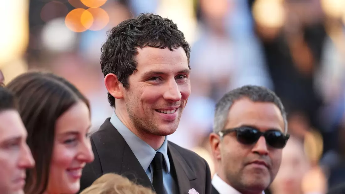 Josh O'Connor vor der Premiere von «The Mastermind». - Bild: Scott A Garfitt/Invision/AP/dpa