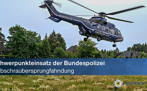 BPOL-BadBentheim: Schwerpunkteinsatz mit Hubschrauber an der deutsch-niederländischen Grenze - Foto: presseportal.de
