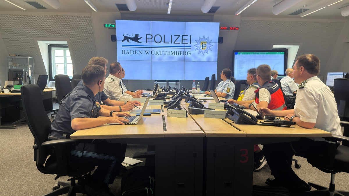 POL-UL: (UL) - Gemeinsame Großübung von Polizei, Rettungsdienst, Feuerwehr, Technisches Hilfswerk und Kräften des Katastrophenschutzes sowie von mehreren Kliniken am 24.05.2025 in Ulm - Bilanz - Foto: presseportal.de