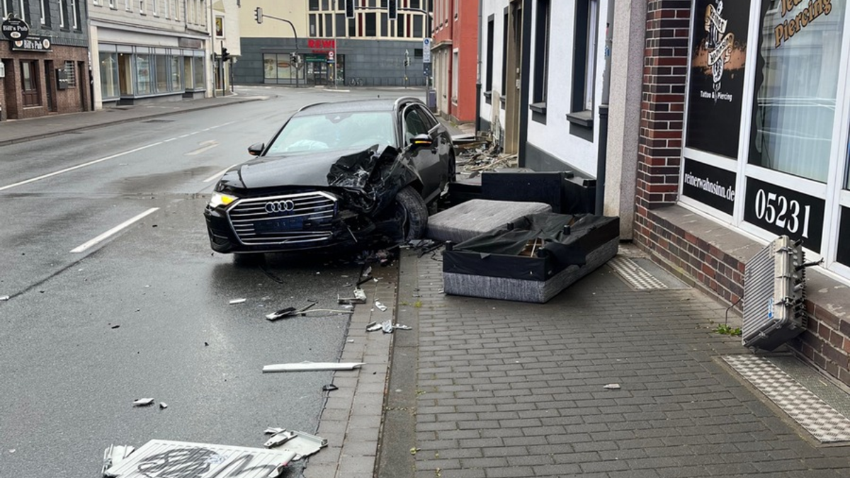 POL-LIP: Detmold - Betrunken verunfallt - Foto: presseportal.de