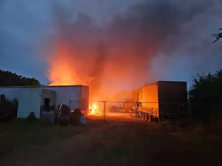 POL-HI: Wohnmobilbrand in Hoheneggelsen - Foto: presseportal.de