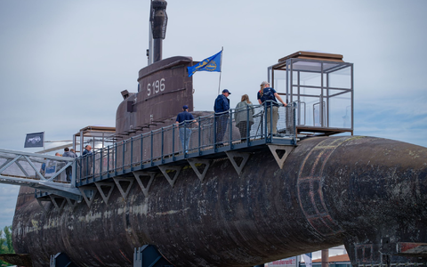 Die Reise von U17 von Kiel nach Sinsheim hatten Tausende Menschen entlang der Strecke verfolgt. - Foto: Uwe Anspach/dpa