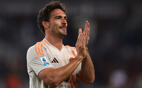 Ein Kurzeinsatz zum Abschied: Mats Hummels' Karriere ist vorbei. - Foto: Jonathan Moscrop/CSM via ZUMA Press Wire/dpa