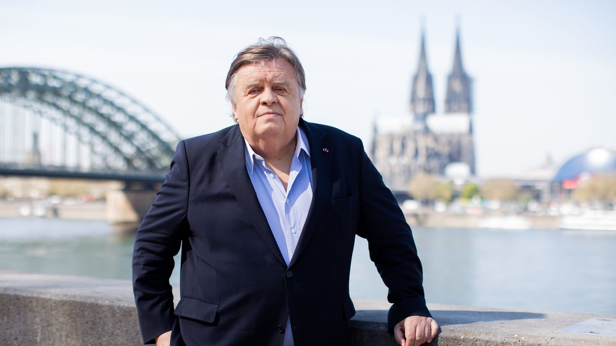 Helmut Thoma im Jahr 2019 in Köln. - Foto: Rolf Vennenbernd/dpa