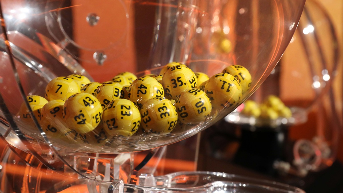 Eurojackpot: 37,3 Millionen Euro gehen nach Slowenien / Weiterer Millionär und sieben Hochgewinner im zweiten und dritten Rang - Foto: presseportal.de
