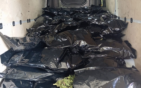 POL-MS: Dülmen, A43, Karthaus/Polizei stoppt Kleintransporter voller Cannabis - Fahrer festgenommen - Foto: presseportal.de