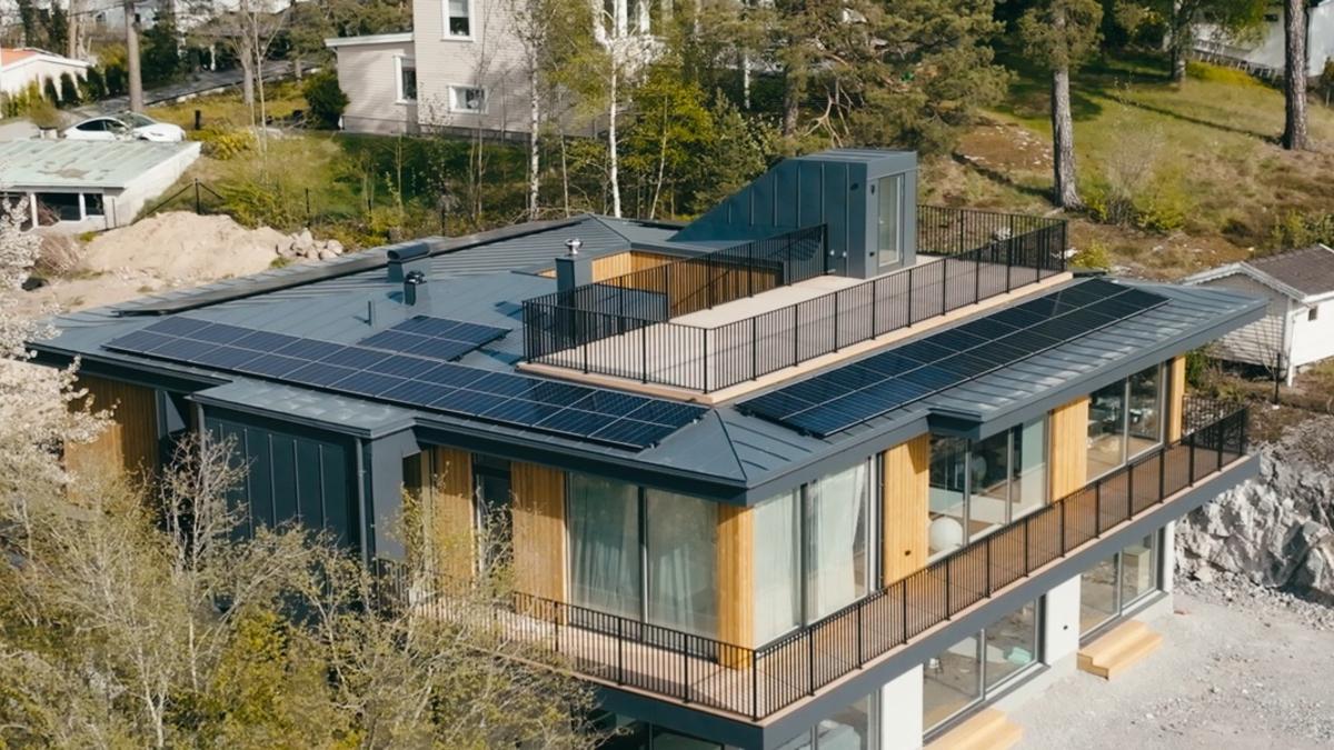 Longi bringt die hocheffiziente Modulserie EcoLife für Eigenheimbesitzer auf den Markt - Foto: presseportal.de