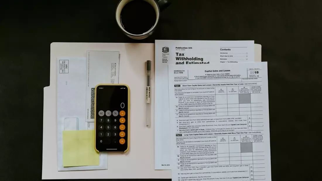 jährliche Steuererklärung - Bild: @Kelly Sikkema / unsplash.com