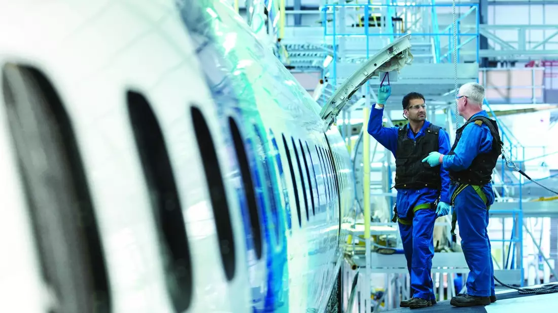 Fachkräftemangel wird zum strategischen Risiko / Gezielte Personalstrategien für Verteidigungs- und Sicherheitsindustrie / Neue Branchenanalyse Aerospace & Defense Outlook 2025 der ManpowerGroup - Bild: presseportal.de