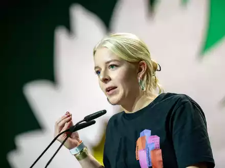 Co-Chefin der Grünen Jugend, Jette Nietzard, hat sich für ein Video zu Israel entschuldigt. (Archivfoto) - Foto: Michael Kappeler/dpa