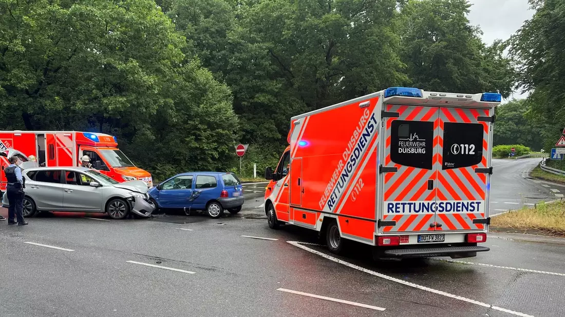 POL-DU: Neudorf: Unfall an Autobahnauffahrt - vier Verletzte - Bild: presseportal.de